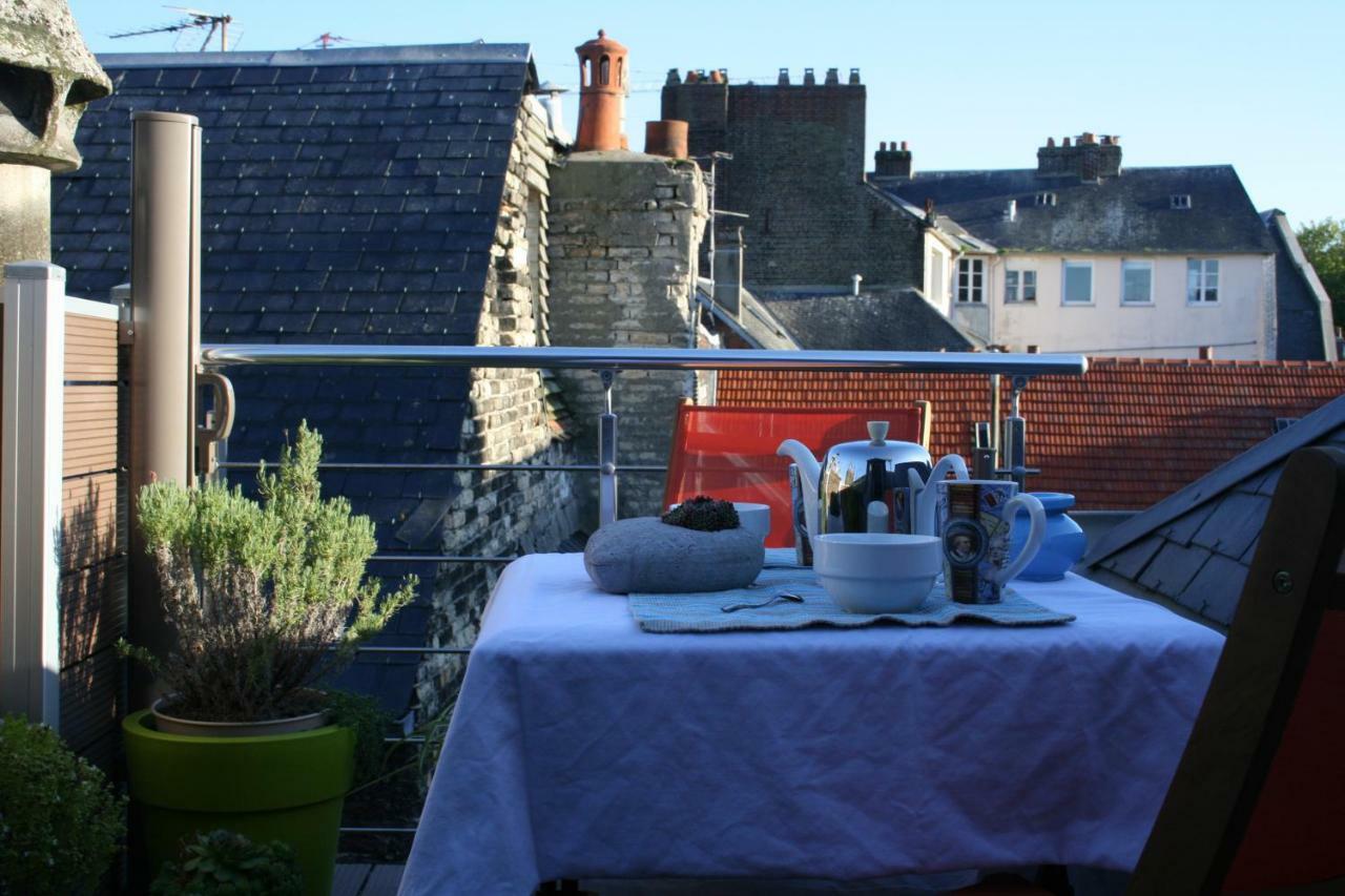 DUPLEX 52m2 hyper centre, petite TERRASSE exposée Sud - NETFLIX, CANAL Séries&AMAZON PRIME Vidéo Dieppe Extérieur photo